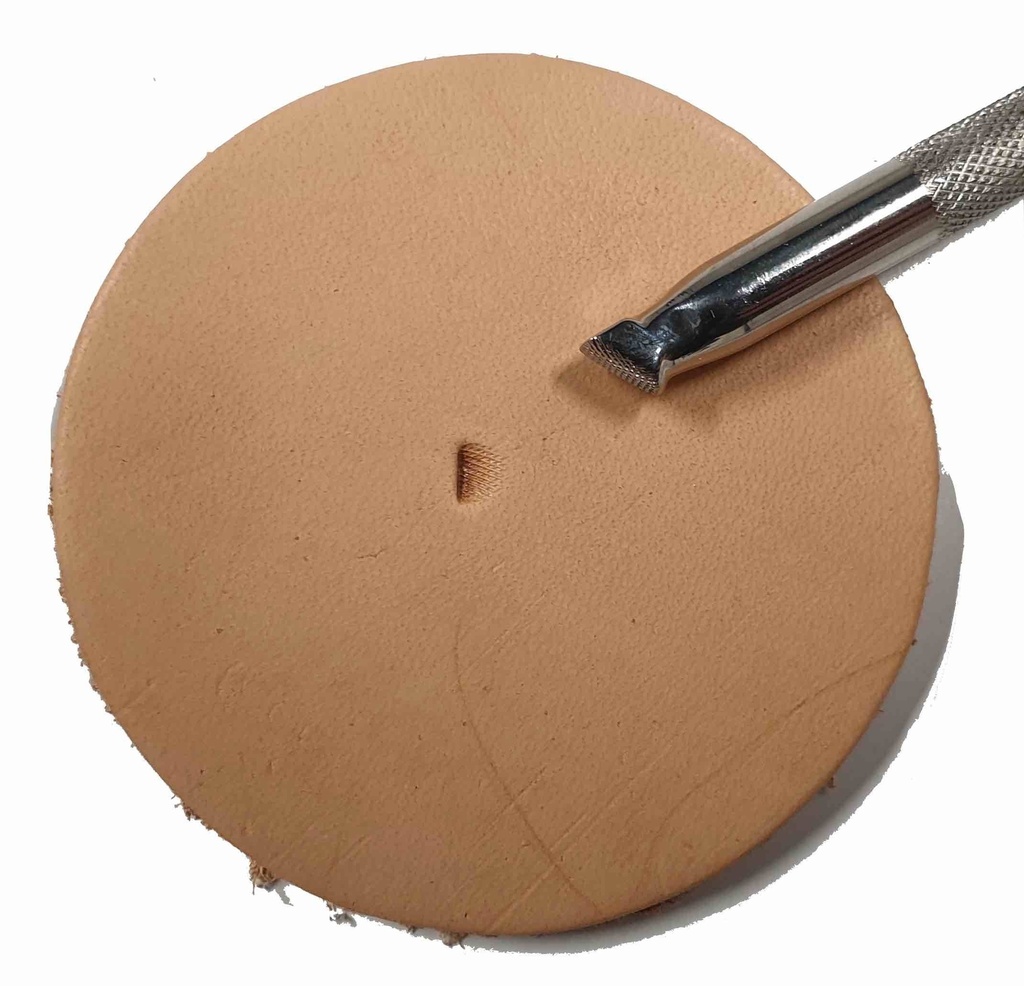 [MATOIRBEVECHECK1] Matoir Beveler Checkered 1 - Barry King