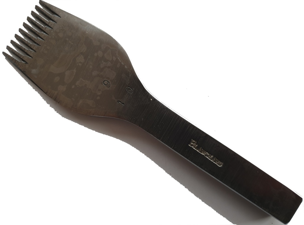 [GRIFFRAPDENT9-10DENT] Griffe à Frapper à Dents N°09 - 10 Dents - VERGEZ BLANCHARD