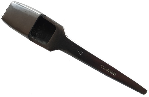 [EMPOPIEENCHN7-16X3] Emporte - Pièce Enchapure N°07 - 16 mm X 3 mm - VERGEZ-BLANCHARD